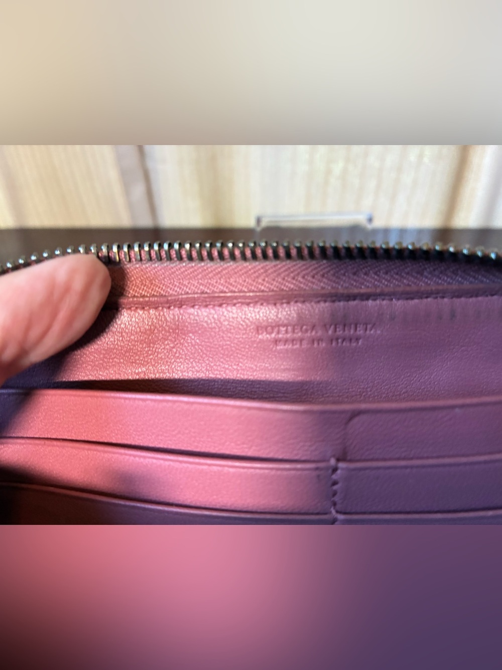 Bottega Veneta Pink and Burgundy Intrecciato Zip Wallet - Picture 5 of 14